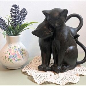 Vintage Cat Couple Figurine, Black Cat Sculpture, Romantic Cat Decor